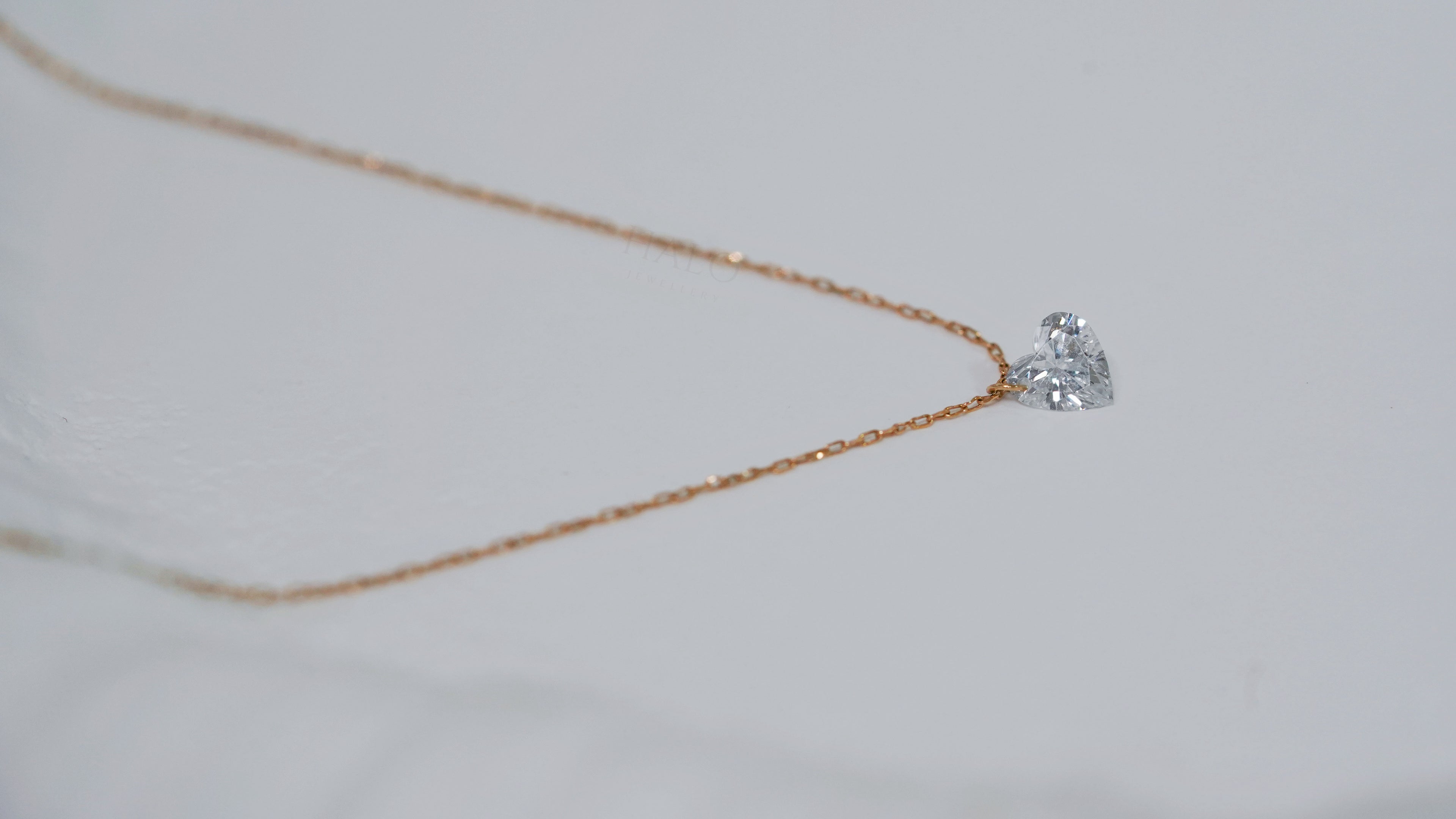 •單粒懸浮鑽石頸鏈•