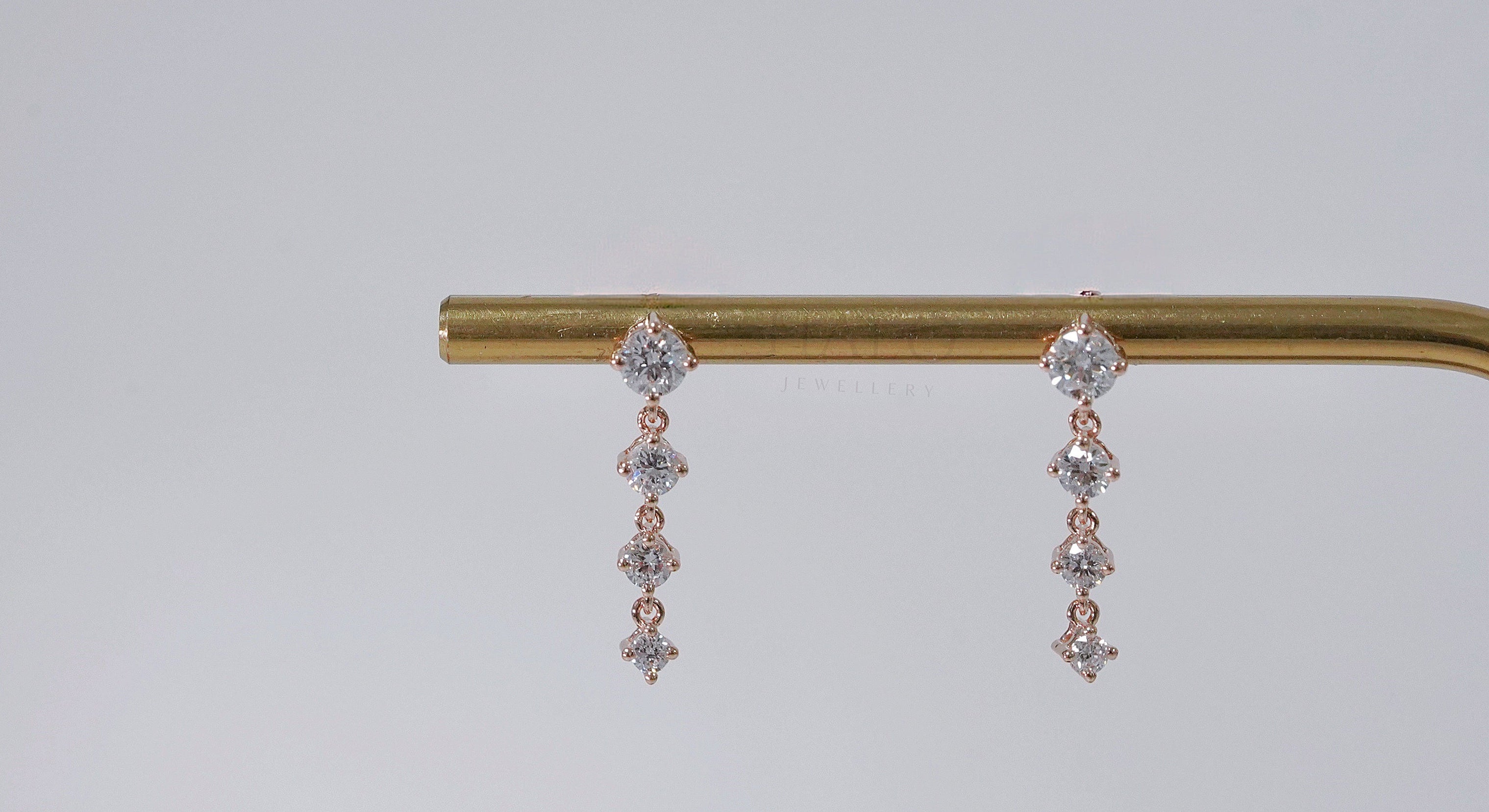 漸變垂墜鑽石耳環