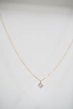 •單粒懸浮鑽石頸鏈•